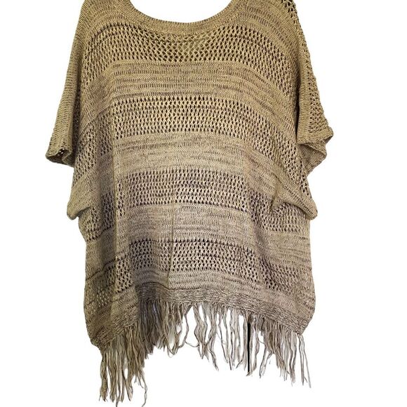 Ecote Tan Beige Open Knit Fringe Bohemian V neck Poncho Sweater Size Medium - Picture 5 of 8